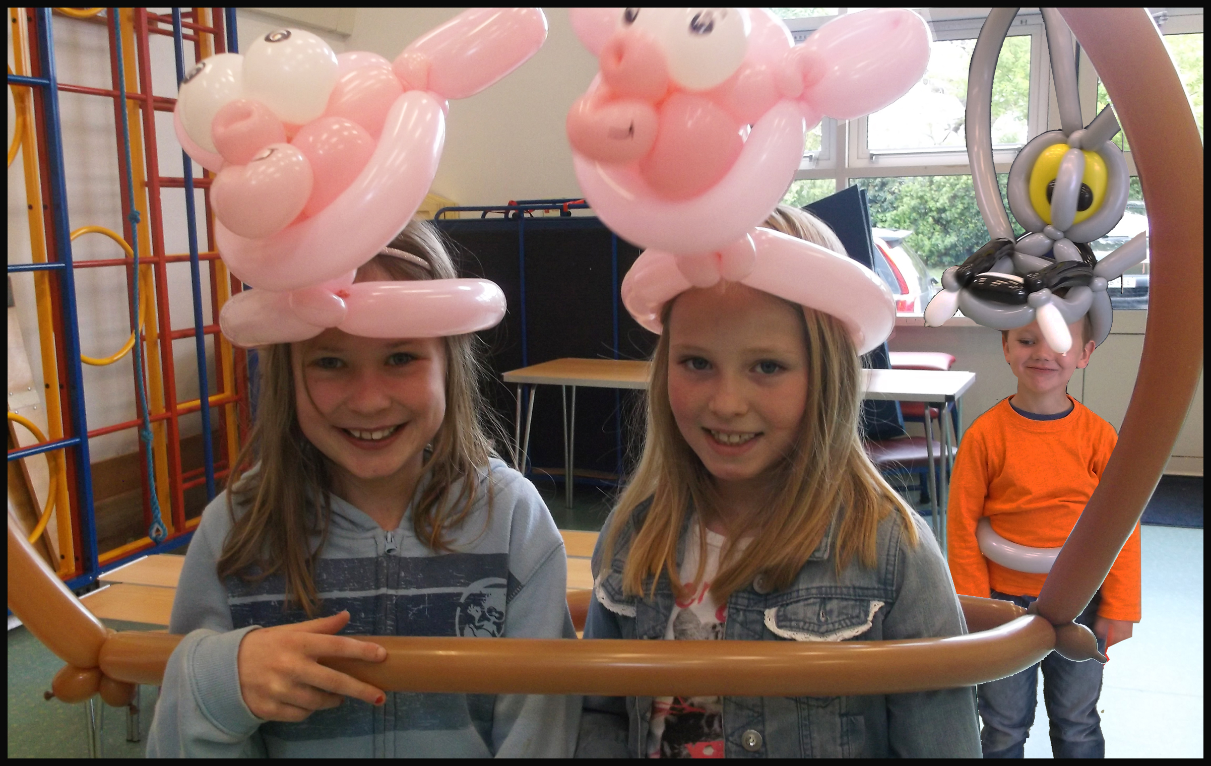 school-balloon-2-little-pigs