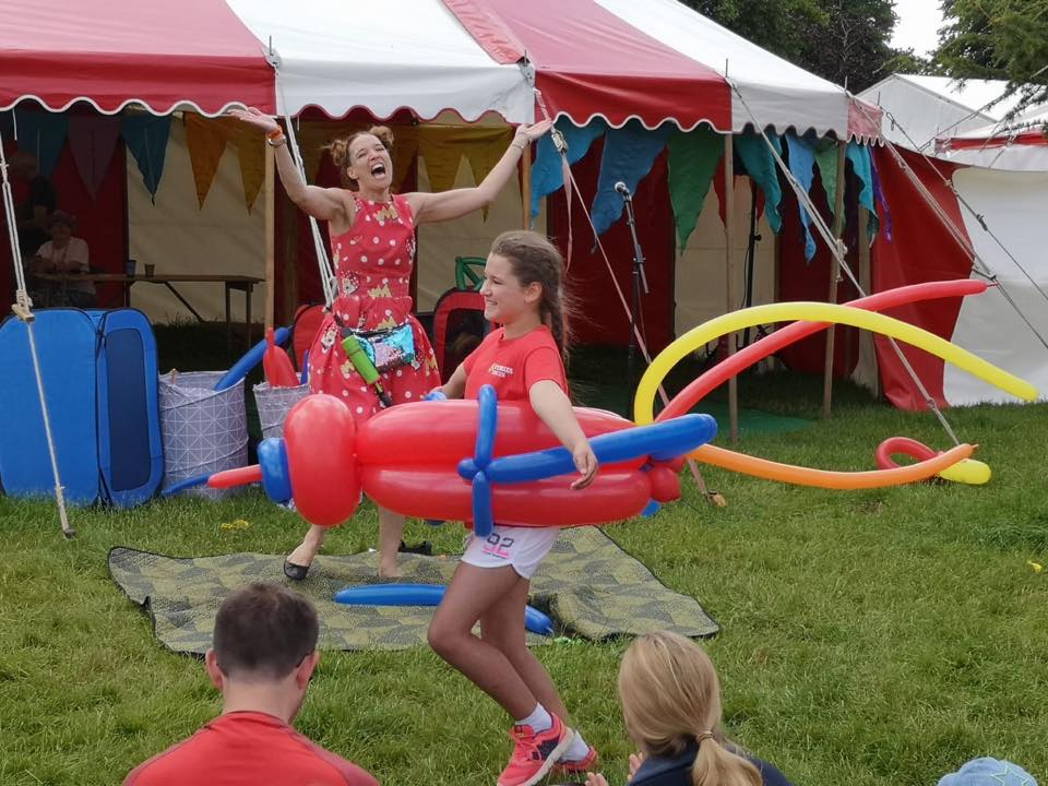 show2 rocket balloon